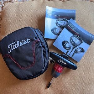 Titlelist driver adjustment tool